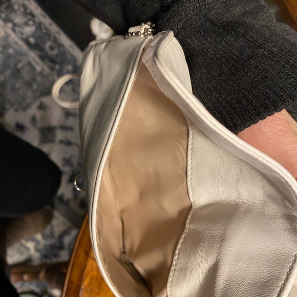 Small cream colored coach wristlet - Picture 5 of 6